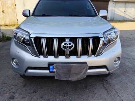 Серый Тойота Ленд Крузер Прадо 150, объемом двигателя 4 л и пробегом 111 тыс. км за 30500 $, фото 1 на Automoto.ua