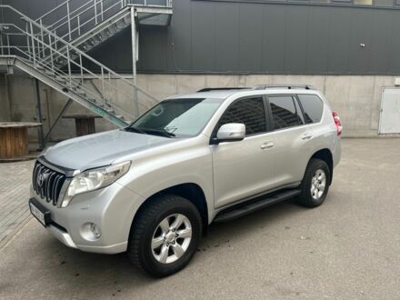 Серый Тойота Ленд Крузер Прадо 150, объемом двигателя 2.7 л и пробегом 318 тыс. км за 25500 $, фото 1 на Automoto.ua