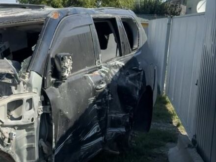 Сірий Тойота Ленд Крузер Прадо 150, об'ємом двигуна 2.8 л та пробігом 180 тис. км за 7000 $, фото 1 на Automoto.ua