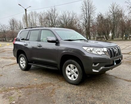Серый Тойота Ленд Крузер Прадо 150, объемом двигателя 2.7 л и пробегом 159 тыс. км за 27800 $, фото 1 на Automoto.ua