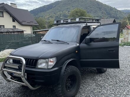 Черный Тойота Ленд Крузер Прадо 90, объемом двигателя 3 л и пробегом 300 тыс. км за 14000 $, фото 1 на Automoto.ua