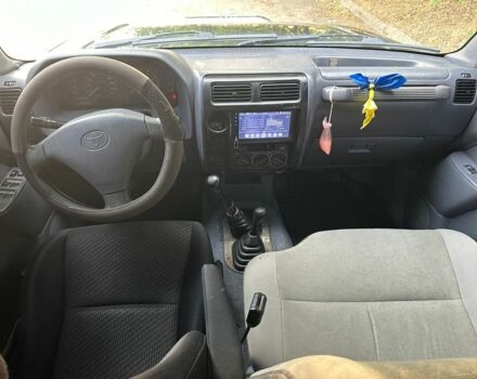 Зеленый Тойота Ленд Крузер Прадо 90, объемом двигателя 2.7 л и пробегом 268 тыс. км за 7700 $, фото 3 на Automoto.ua