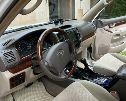 Белый Тойота Ленд Крузер Прадо, объемом двигателя 2.69 л и пробегом 250 тыс. км за 12000 $, фото 13 на Automoto.ua