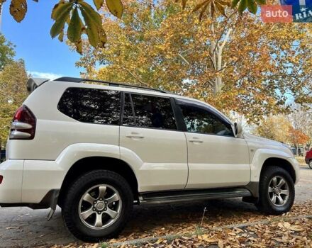 Белый Тойота Ленд Крузер Прадо, объемом двигателя 3.96 л и пробегом 257 тыс. км за 16900 $, фото 73 на Automoto.ua
