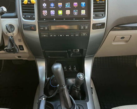 Белый Тойота Ленд Крузер Прадо, объемом двигателя 4 л и пробегом 273 тыс. км за 17500 $, фото 12 на Automoto.ua