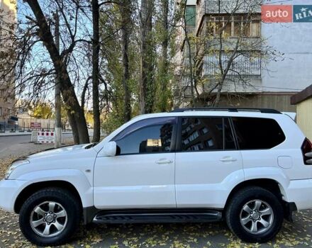Белый Тойота Ленд Крузер Прадо, объемом двигателя 3.96 л и пробегом 257 тыс. км за 16900 $, фото 50 на Automoto.ua
