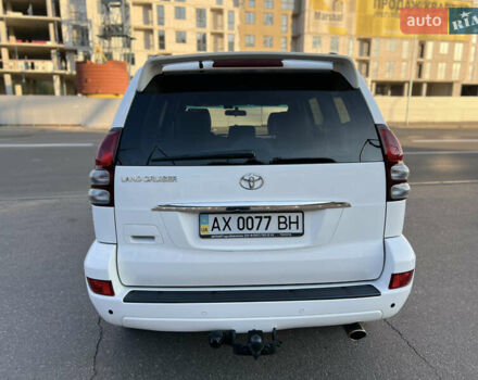 Белый Тойота Ленд Крузер Прадо, объемом двигателя 4 л и пробегом 273 тыс. км за 17500 $, фото 3 на Automoto.ua