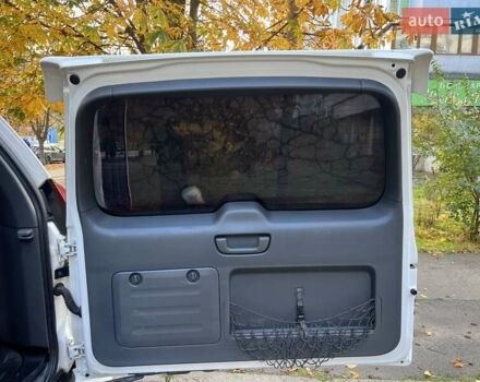 Белый Тойота Ленд Крузер Прадо, объемом двигателя 3.96 л и пробегом 257 тыс. км за 16900 $, фото 86 на Automoto.ua