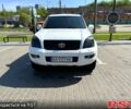 Белый Тойота Ленд Крузер Прадо, объемом двигателя 4 л и пробегом 258 тыс. км за 17600 $, фото 1 на Automoto.ua