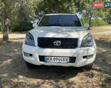 Білий Тойота Ленд Крузер Прадо, об'ємом двигуна 4 л та пробігом 240 тис. км за 16500 $, фото 7 на Automoto.ua
