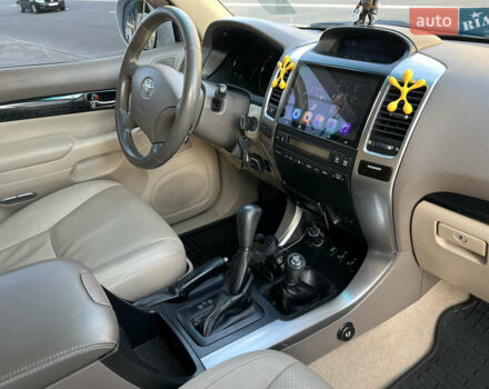 Белый Тойота Ленд Крузер Прадо, объемом двигателя 4 л и пробегом 273 тыс. км за 17500 $, фото 10 на Automoto.ua