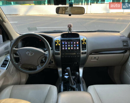 Белый Тойота Ленд Крузер Прадо, объемом двигателя 4 л и пробегом 273 тыс. км за 17500 $, фото 11 на Automoto.ua