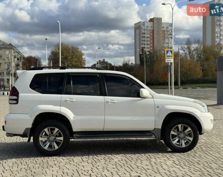 Белый Тойота Ленд Крузер Прадо, объемом двигателя 4 л и пробегом 273 тыс. км за 17500 $, фото 5 на Automoto.ua