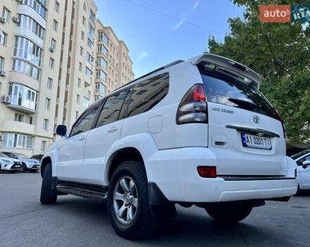 Белый Тойота Ленд Крузер Прадо, объемом двигателя 3.96 л и пробегом 257 тыс. км за 16900 $, фото 6 на Automoto.ua