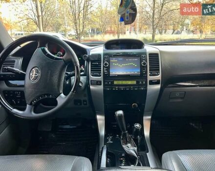 Белый Тойота Ленд Крузер Прадо, объемом двигателя 3.96 л и пробегом 257 тыс. км за 16900 $, фото 76 на Automoto.ua