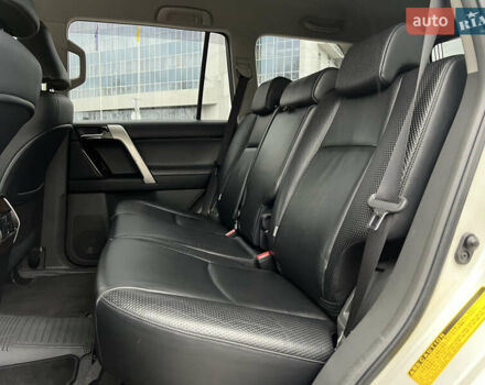 Белый Тойота Ленд Крузер Прадо, объемом двигателя 2.98 л и пробегом 150 тыс. км за 26500 $, фото 51 на Automoto.ua