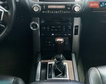 Белый Тойота Ленд Крузер Прадо, объемом двигателя 4 л и пробегом 193 тыс. км за 23700 $, фото 17 на Automoto.ua