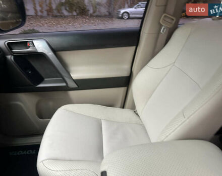 Белый Тойота Ленд Крузер Прадо, объемом двигателя 2.7 л и пробегом 228 тыс. км за 19950 $, фото 90 на Automoto.ua