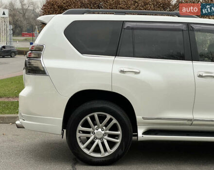Белый Тойота Ленд Крузер Прадо, объемом двигателя 2.98 л и пробегом 150 тыс. км за 26500 $, фото 24 на Automoto.ua