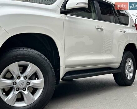 Белый Тойота Ленд Крузер Прадо, объемом двигателя 2.7 л и пробегом 180 тыс. км за 20500 $, фото 25 на Automoto.ua