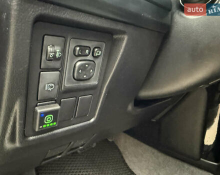 Белый Тойота Ленд Крузер Прадо, объемом двигателя 2.69 л и пробегом 248 тыс. км за 18500 $, фото 10 на Automoto.ua