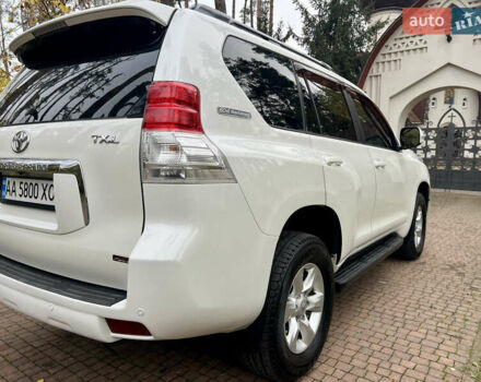 Белый Тойота Ленд Крузер Прадо, объемом двигателя 2.7 л и пробегом 228 тыс. км за 19950 $, фото 46 на Automoto.ua