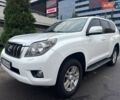 Тойота Ленд Крузер Прадо 2010 у Києві на Automoto.ua Білий Тойота Ленд Крузер Прадо, об'ємом двигуна 4 л та пробігом 237 тис. км за 19700 $, фото 10 на Automoto.ua
