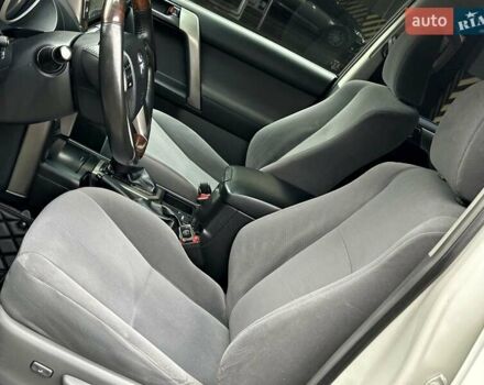 Белый Тойота Ленд Крузер Прадо, объемом двигателя 2.7 л и пробегом 180 тыс. км за 20500 $, фото 61 на Automoto.ua