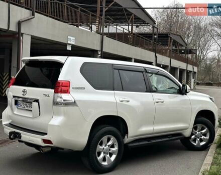 Белый Тойота Ленд Крузер Прадо, объемом двигателя 2.7 л и пробегом 180 тыс. км за 20500 $, фото 23 на Automoto.ua