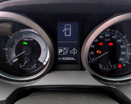 Белый Тойота Ленд Крузер Прадо, объемом двигателя 4 л и пробегом 320 тыс. км за 22000 $, фото 10 на Automoto.ua