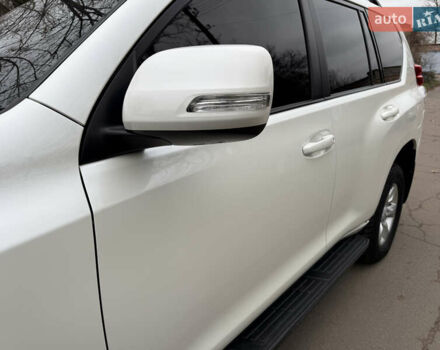 Белый Тойота Ленд Крузер Прадо, объемом двигателя 2.69 л и пробегом 248 тыс. км за 18500 $, фото 20 на Automoto.ua