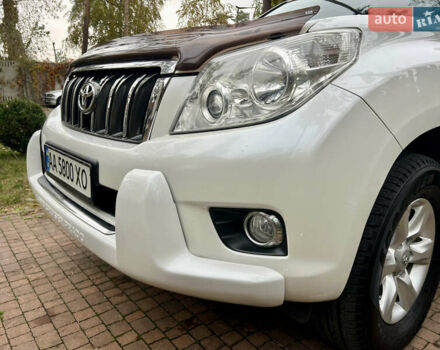 Белый Тойота Ленд Крузер Прадо, объемом двигателя 2.7 л и пробегом 228 тыс. км за 19950 $, фото 33 на Automoto.ua