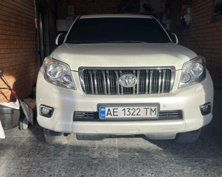 Белый Тойота Ленд Крузер Прадо, объемом двигателя 3.96 л и пробегом 255 тыс. км за 23750 $, фото 1 на Automoto.ua