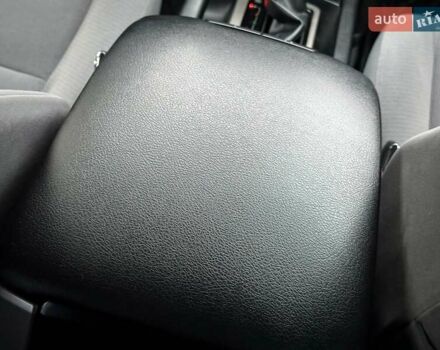 Білий Тойота Ленд Крузер Прадо, об'ємом двигуна 2.7 л та пробігом 180 тис. км за 20500 $, фото 68 на Automoto.ua