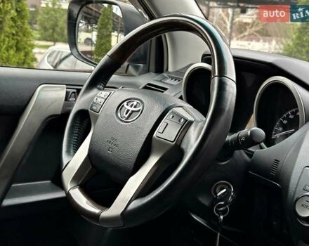 Білий Тойота Ленд Крузер Прадо, об'ємом двигуна 2.7 л та пробігом 180 тис. км за 20500 $, фото 50 на Automoto.ua