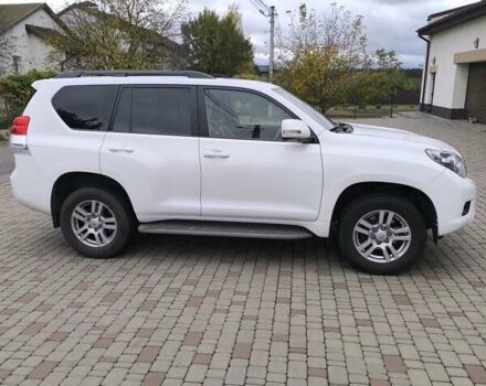 Белый Тойота Ленд Крузер Прадо, объемом двигателя 4 л и пробегом 320 тыс. км за 23500 $, фото 4 на Automoto.ua