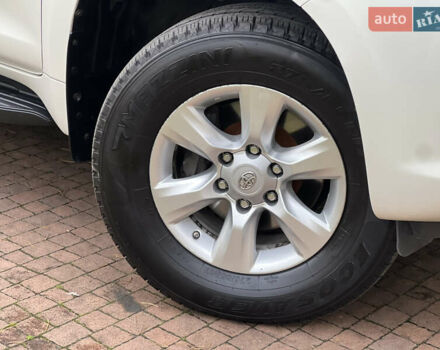 Белый Тойота Ленд Крузер Прадо, объемом двигателя 2.7 л и пробегом 228 тыс. км за 19950 $, фото 11 на Automoto.ua