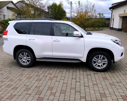 Белый Тойота Ленд Крузер Прадо, объемом двигателя 4 л и пробегом 320 тыс. км за 22000 $, фото 1 на Automoto.ua