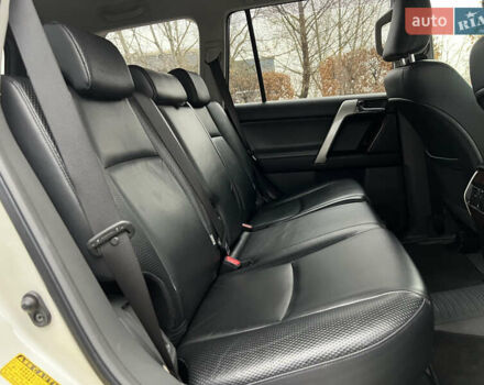 Белый Тойота Ленд Крузер Прадо, объемом двигателя 2.98 л и пробегом 150 тыс. км за 26500 $, фото 60 на Automoto.ua