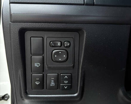 Білий Тойота Ленд Крузер Прадо, об'ємом двигуна 3 л та пробігом 249 тис. км за 25000 $, фото 10 на Automoto.ua