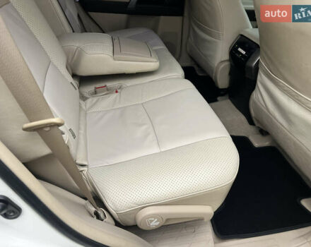 Белый Тойота Ленд Крузер Прадо, объемом двигателя 2.7 л и пробегом 228 тыс. км за 19950 $, фото 104 на Automoto.ua