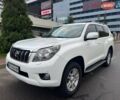 Тойота Ленд Крузер Прадо 2010 у Києві на Automoto.ua Білий Тойота Ленд Крузер Прадо, об'ємом двигуна 4 л та пробігом 237 тис. км за 19700 $, фото 3 на Automoto.ua