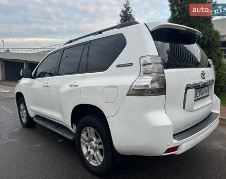 Тойота Ленд Крузер Прадо 2010 у Києві на Automoto.ua Білий Тойота Ленд Крузер Прадо, об'ємом двигуна 4 л та пробігом 237 тис. км за 19700 $, фото 11 на Automoto.ua