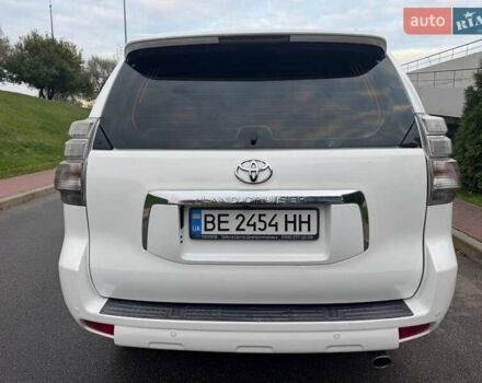 Белый Тойота Ленд Крузер Прадо, объемом двигателя 4 л и пробегом 237 тыс. км за 18750 $, фото 7 на Automoto.ua