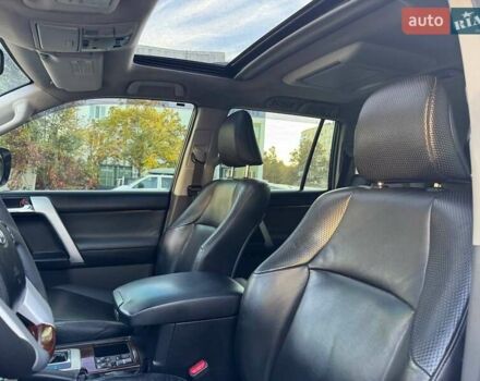 Білий Тойота Ленд Крузер Прадо, об'ємом двигуна 3 л та пробігом 202 тис. км за 23900 $, фото 19 на Automoto.ua