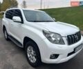 Тойота Ленд Крузер Прадо 2010 у Києві на Automoto.ua Білий Тойота Ленд Крузер Прадо, об'ємом двигуна 4 л та пробігом 237 тис. км за 19700 $, фото 5 на Automoto.ua