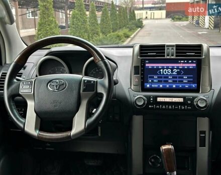 Білий Тойота Ленд Крузер Прадо, об'ємом двигуна 2.7 л та пробігом 180 тис. км за 20500 $, фото 69 на Automoto.ua