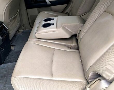 Белый Тойота Ленд Крузер Прадо, объемом двигателя 4 л и пробегом 320 тыс. км за 22000 $, фото 6 на Automoto.ua