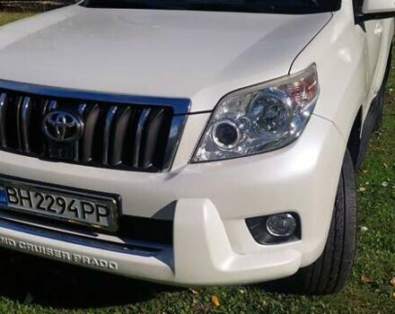 Белый Тойота Ленд Крузер Прадо, объемом двигателя 2.7 л и пробегом 180 тыс. км за 20500 $, фото 2 на Automoto.ua