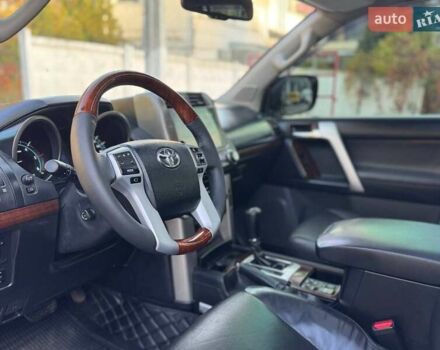 Білий Тойота Ленд Крузер Прадо, об'ємом двигуна 3 л та пробігом 202 тис. км за 23900 $, фото 22 на Automoto.ua